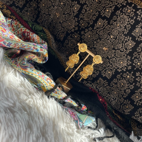 Golden Earrings - Picture 7 of 7